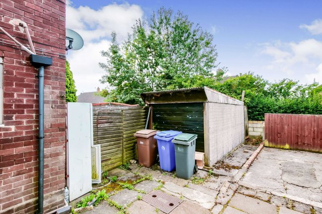 11 Intake Road, Stoke-on-Trent, Staffordshire ST6 8JX 5