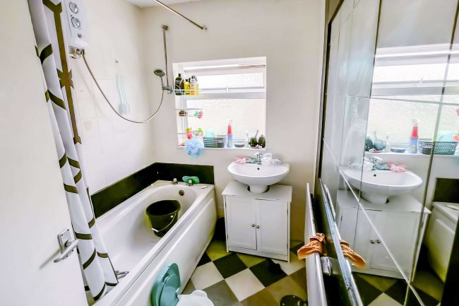 11 Intake Road, Stoke-on-Trent, Staffordshire ST6 8JX 5