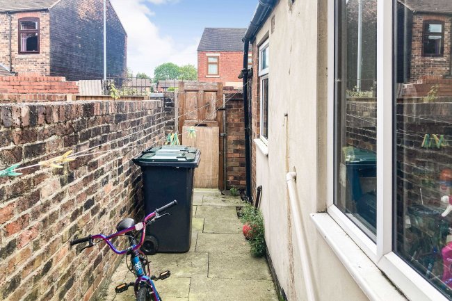 54 Heath Street, Stoke-on-Trent, Staffordshire,  ST6 5RZ 7