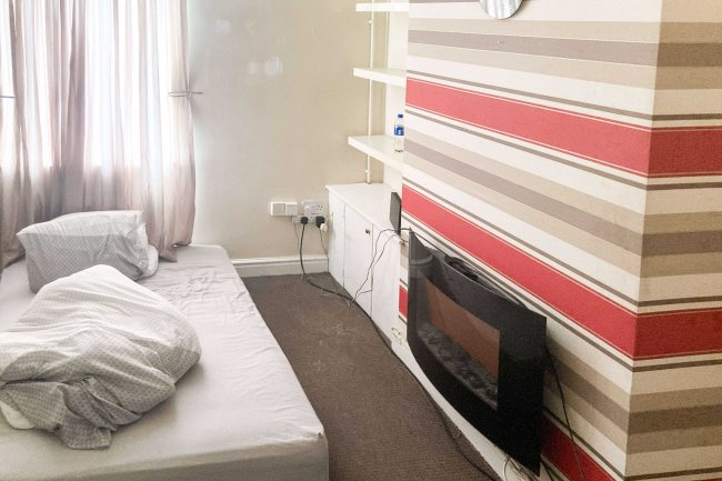 54 Heath Street, Stoke-on-Trent, Staffordshire,  ST6 5RZ 7