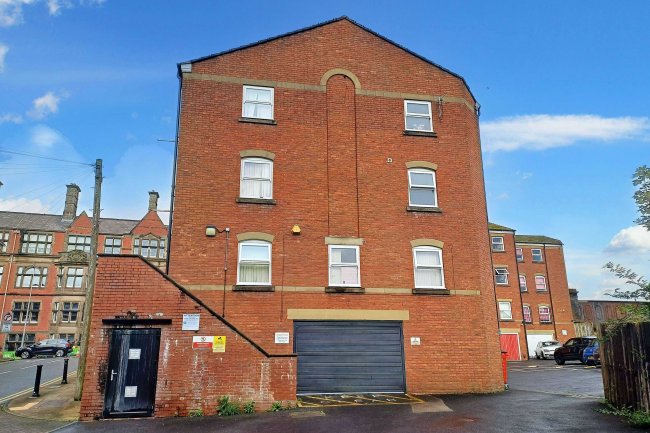 7 Fishergate Court, Fishergate, Preston, Lancashire, PR1 8QF 8