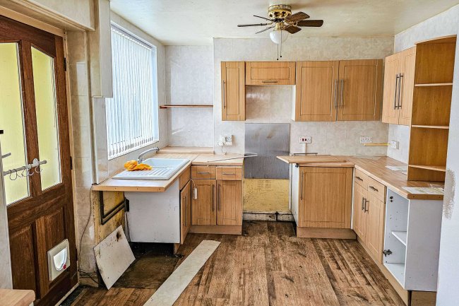 48 Percy Street, Eastwood, Nottingham NG16 3EP 5