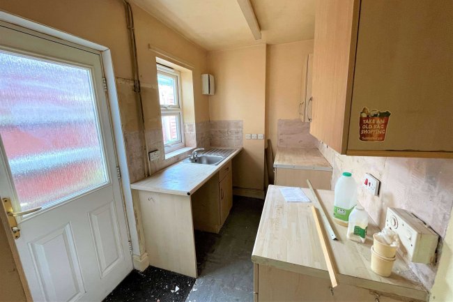 789 London Road, Alvaston, Derby DE24 8UU 9