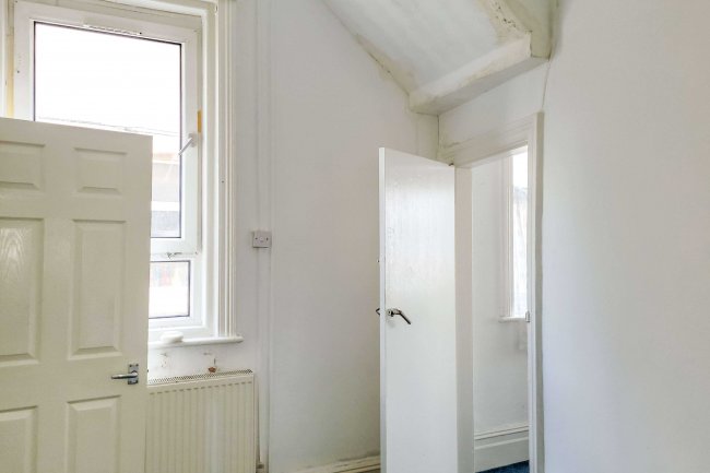 2 Miller Street, Blackpool FY1 6HE 9