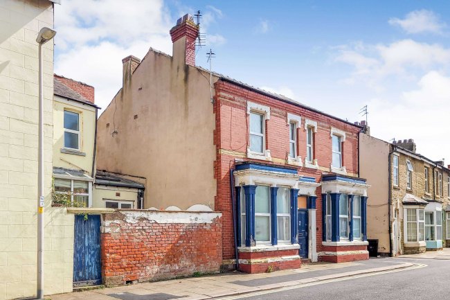 2 Miller Street, Blackpool FY1 6HE 9