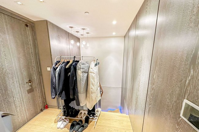 Apartment 2, Pathe Building, 103-109 Wardour Street, West Central, London W1F 0UH 2