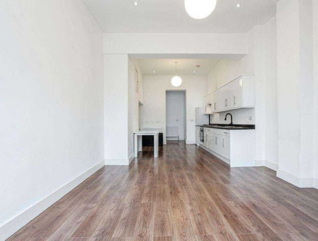 376 Old Kent Road, London SE1 5AA 1