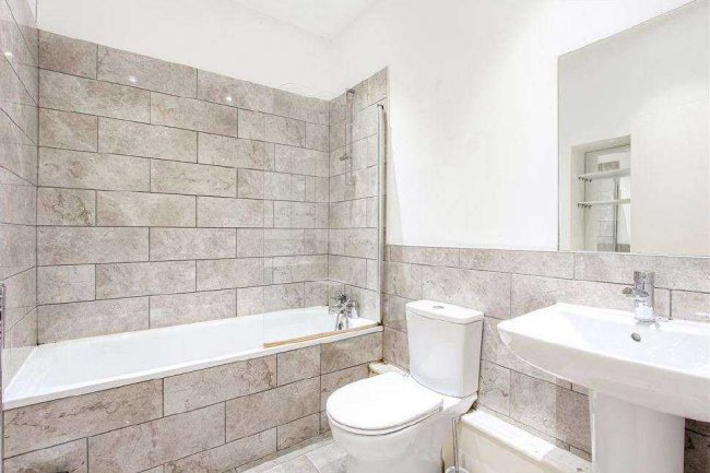 376 Old Kent Road, London SE1 5AA 1