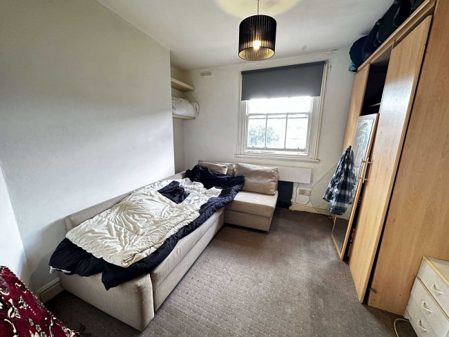 Flat 2, 360 Old Kent Road, London SE1 5AA 2