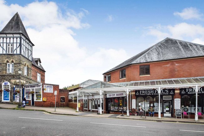 The Spa Centre, Llandrindod Wells, Wales LD1 5BB 5