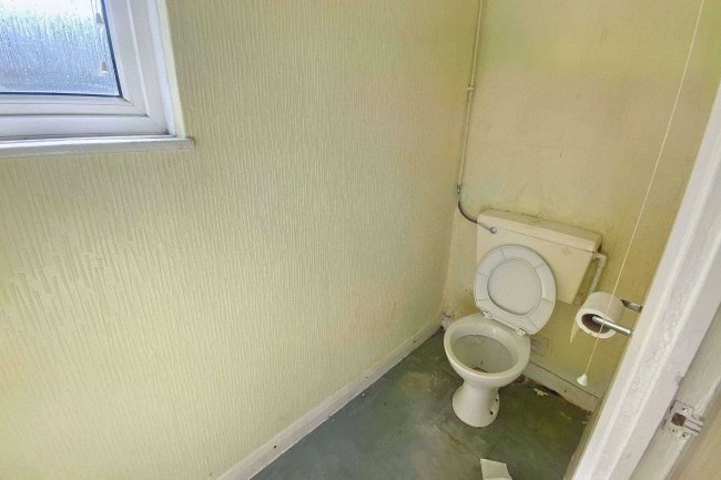 46 Lovel Avenue, Welling, Kent, DA16 3JG 3