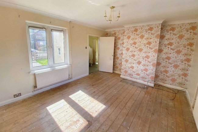 46 Lovel Avenue, Welling, Kent, DA16 3JG 3