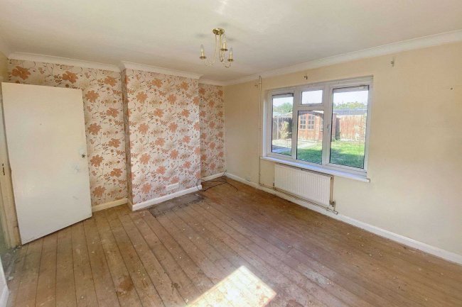 46 Lovel Avenue, Welling, Kent, DA16 3JG 3