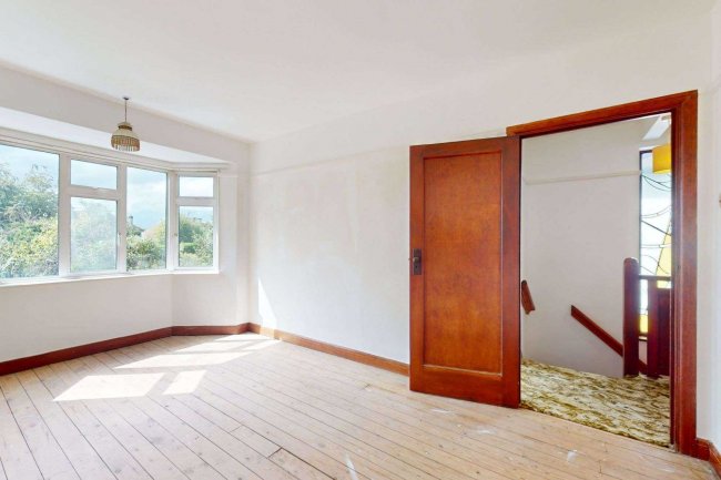 1 Crest Road, Bromley, Kent, BR2 7JA 6