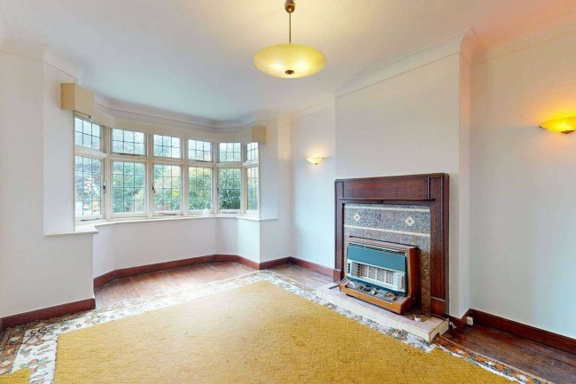 1 Crest Road, Bromley, Kent, BR2 7JA 6