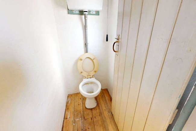 1 Crest Road, Bromley, Kent, BR2 7JA 6