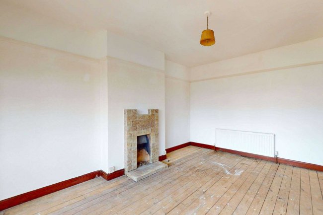 1 Crest Road, Bromley, Kent, BR2 7JA 6