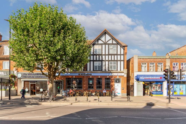 150 Central Road, Worcester Park, KT4 8HH 8