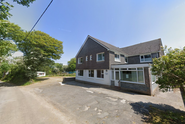 Trelawney House, Pollardras, Helston, TR13 9NT 8