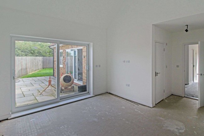 Primrose Cottage, Streetly End, West Wickham, Cambridge, CB21 4RP 4