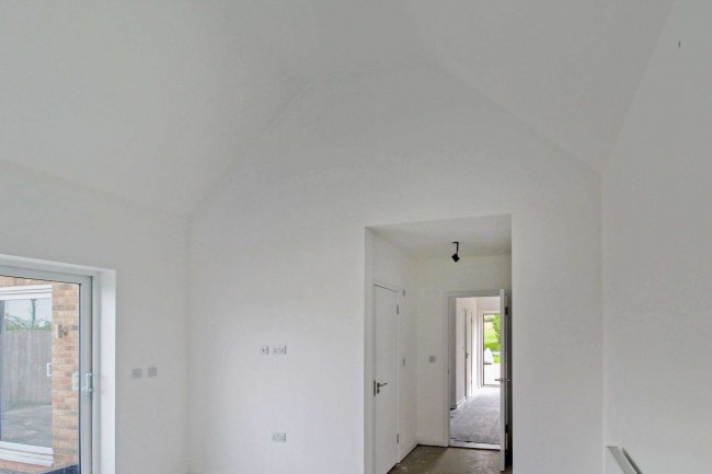 Primrose Cottage, Streetly End, West Wickham, Cambridge, CB21 4RP 4