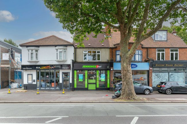 246 and 246a Main Road, Gidea Park, RM2 5EU 5
