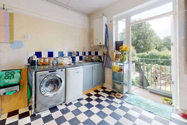 246 and 246a Main Road, Gidea Park, RM2 5EU 5