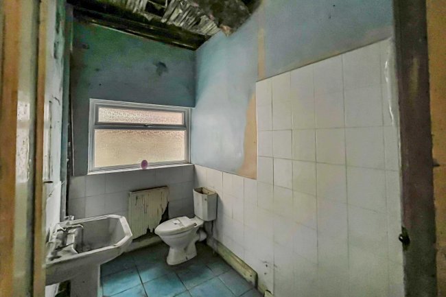 9 Delahays Range, Denton, Manchester, M18 7LU 1