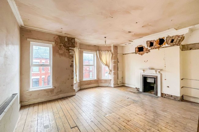 9 Delahays Range, Denton, Manchester, M18 7LU 1