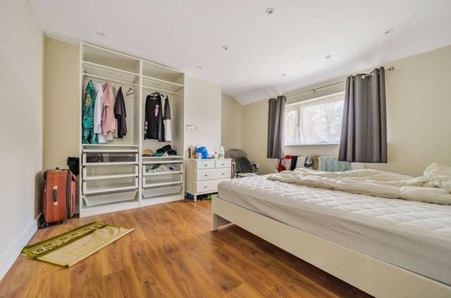 50 Cross Keys, Bearsted, Maidstone, Kent, ME14 4HR 1