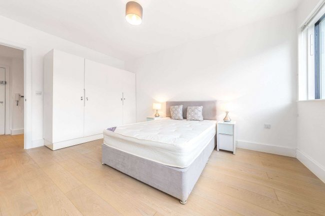 Flat 20, Osborn House, 40 Osborn Terrace, London, SE3 9GB 2