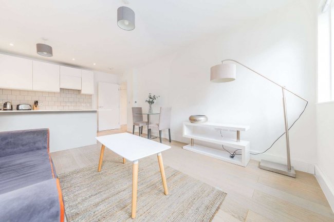 Flat 20, Osborn House, 40 Osborn Terrace, London, SE3 9GB 2
