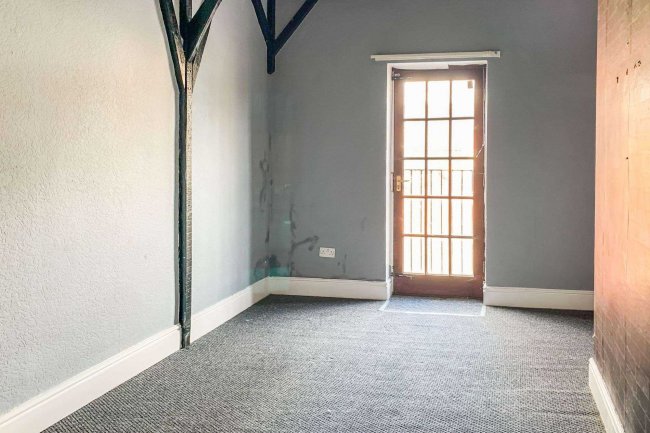 126 / 126a West Street, Alford, Lincolnshire, LN13 9DR 2