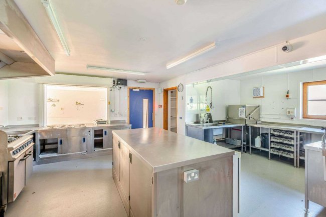 Brown's Field House, 25 Sherbourne Close, Chesterton, Cambridge CB4 1RT 1