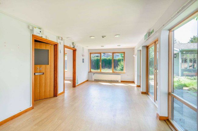 Brown's Field House, 25 Sherbourne Close, Chesterton, Cambridge CB4 1RT 1