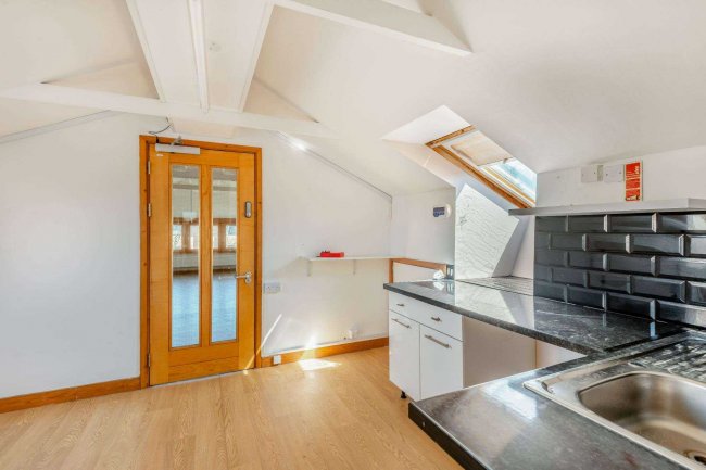 Brown's Field House, 25 Sherbourne Close, Chesterton, Cambridge CB4 1RT 1