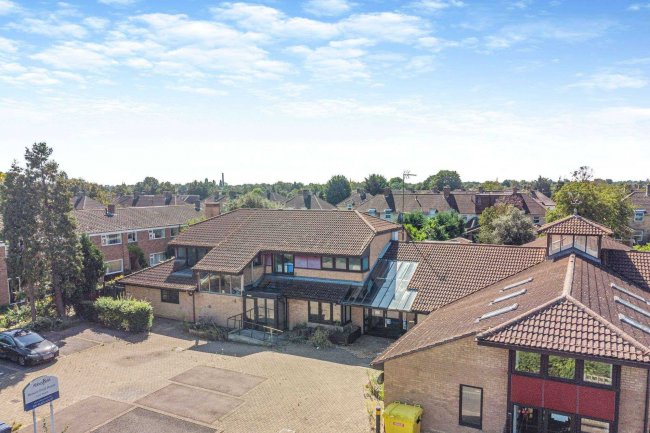 Brown's Field House, 25 Sherbourne Close, Chesterton, Cambridge CB4 1RT 1