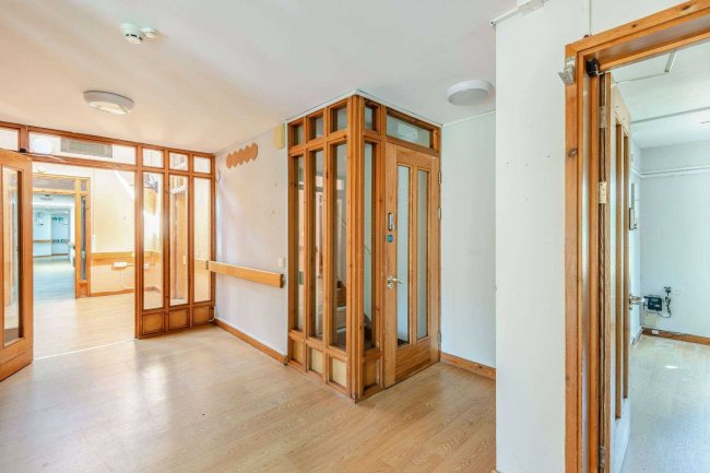 Brown's Field House, 25 Sherbourne Close, Chesterton, Cambridge CB4 1RT 1