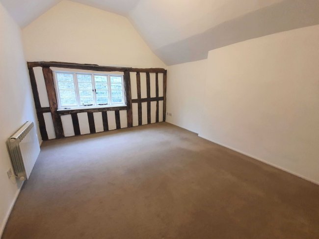 26 Church Street, Launceston, PL15 8AR 4