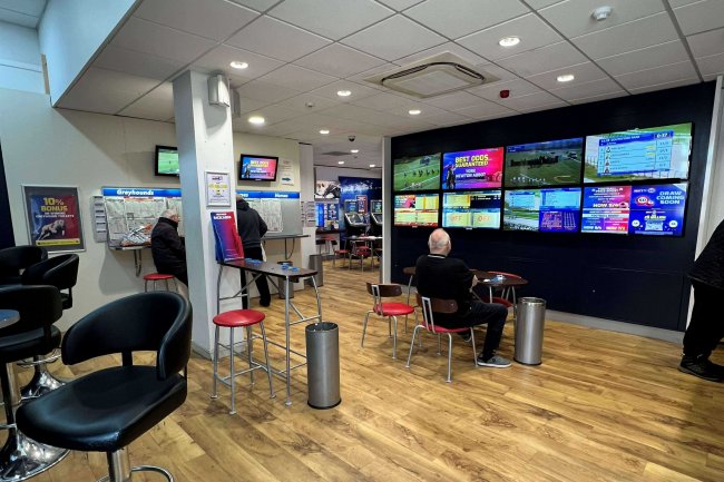 98 High Street, Falkirk, Scotland, FK1 1NW 10