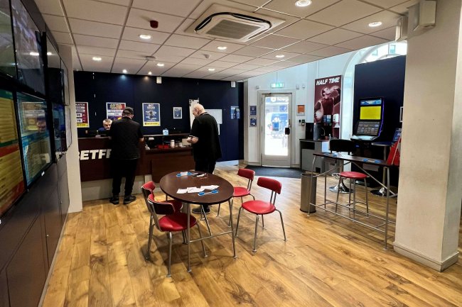 98 High Street, Falkirk, Scotland, FK1 1NW 10