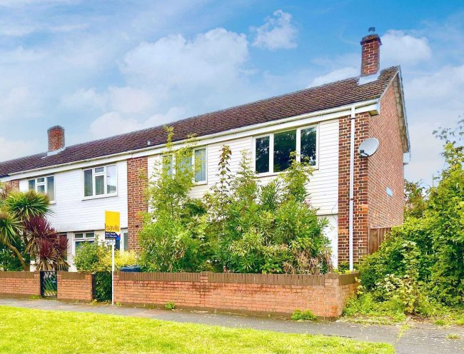 4 Durham Terrace, Chestnut Grove, Penge ,London SE20 8UT 4