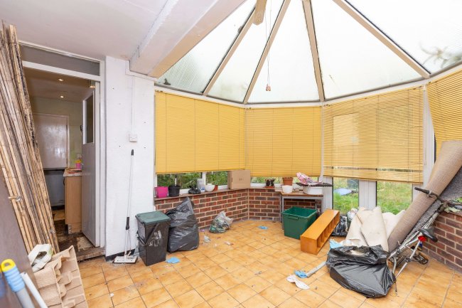 4 Durham Terrace, Chestnut Grove, Penge ,London SE20 8UT 4