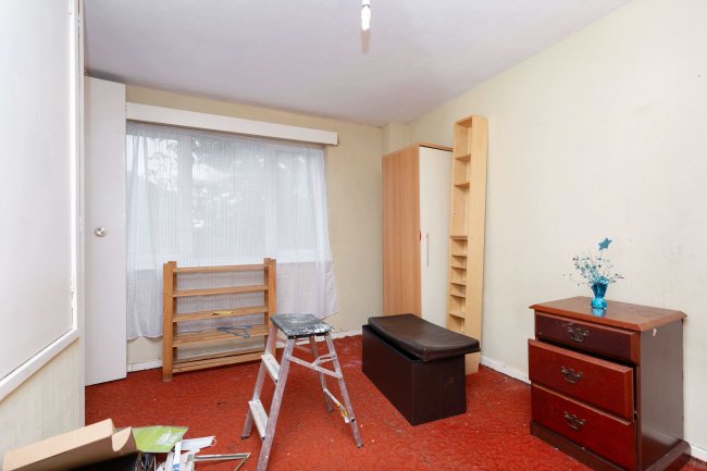 4 Durham Terrace, Chestnut Grove, Penge ,London SE20 8UT 4