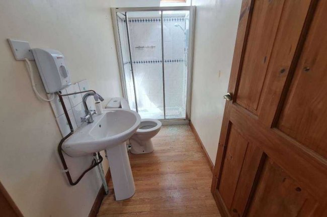 270 Oystermouth Road, Swansea, SA1 3UH 2