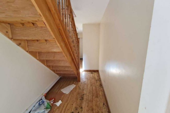 270 Oystermouth Road, Swansea, SA1 3UH 2