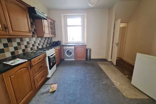 270 Oystermouth Road, Swansea, SA1 3UH 2