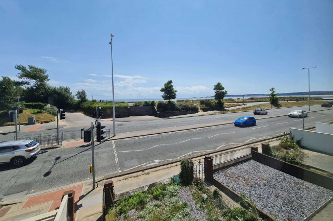 270 Oystermouth Road, Swansea, SA1 3UH 2