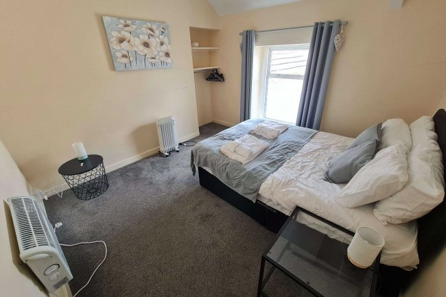 270 Oystermouth Road, Swansea, SA1 3UH 2