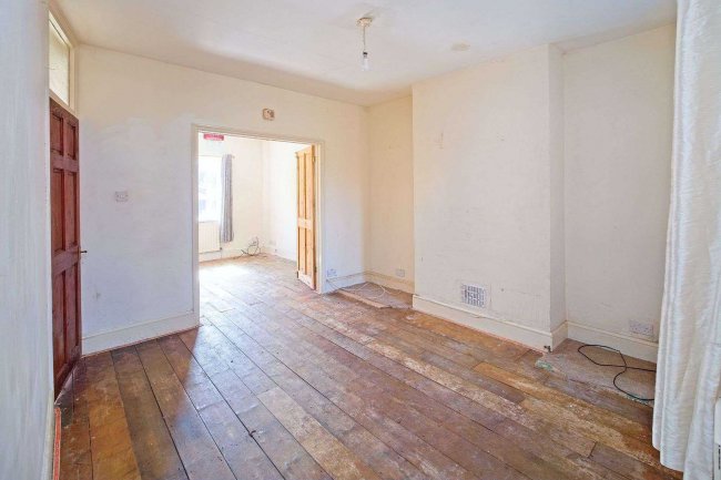 18 Primrose Terrace, Kingswood, Bristol, BS15 1HR 4